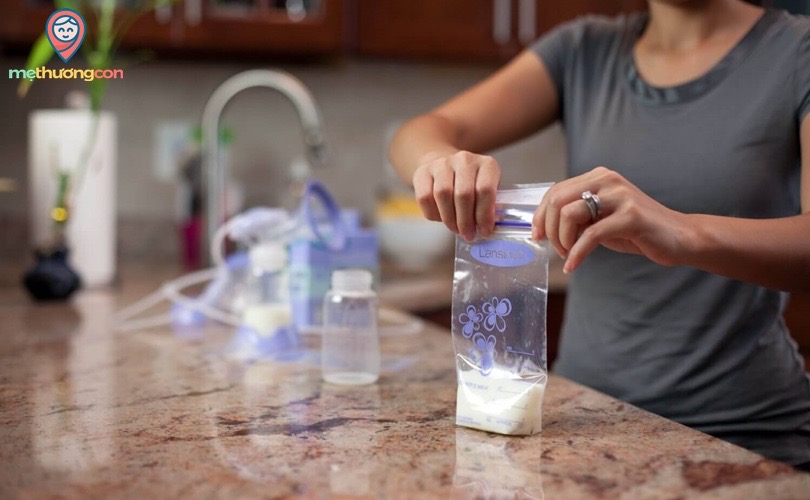 sử dụng túi trữ sữa để bảo quản sữa tốt hơn